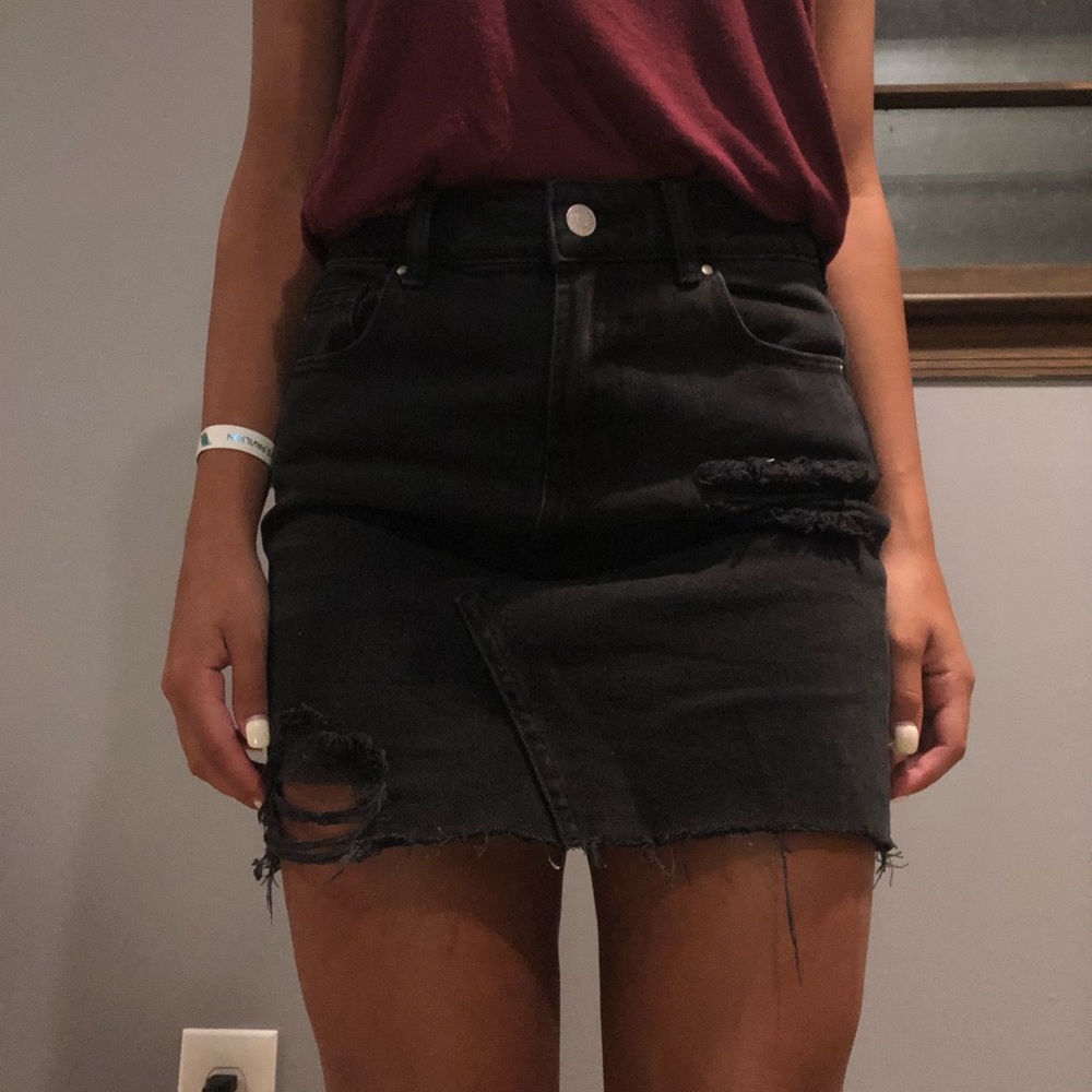 PacSun black denim skirt